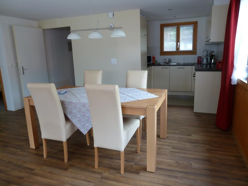 Chalet Gerbera Wengen Pokoj fotografie